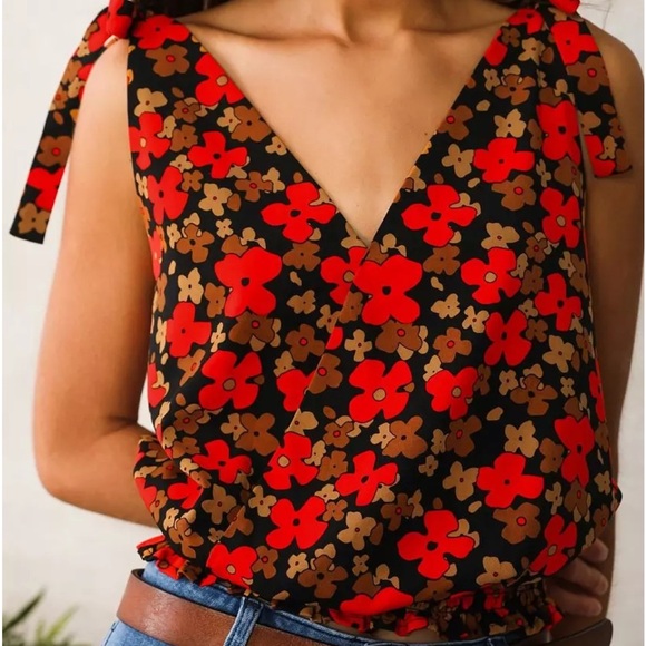 Women’s Willow & Root Large Floral V-Neck Blouse Tank Top - Picture 2 of 12